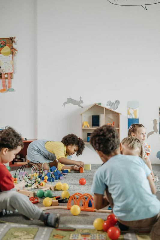 Hoe Jouw Aankoop van Speelgoed een Positieve Impact Kan Hebben op Kinderen in Nood